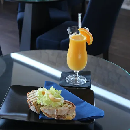 - Real Abadia Congress&spa Villa *